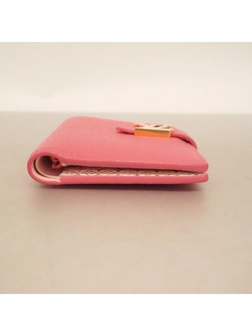 Louis Vuitton Wallet Taurillon LV Vertical CP Fuchsia